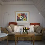 Apartment Ferienhaeuser Im Sylter Gartenweg Sylt