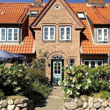 Ferienhaeuser Im Sylter Gartenweg Apartmán Sylt