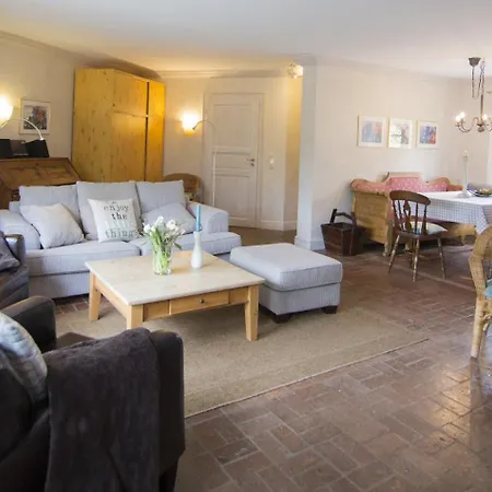 Apartman Ferienhaeuser Im Sylter Gartenweg *